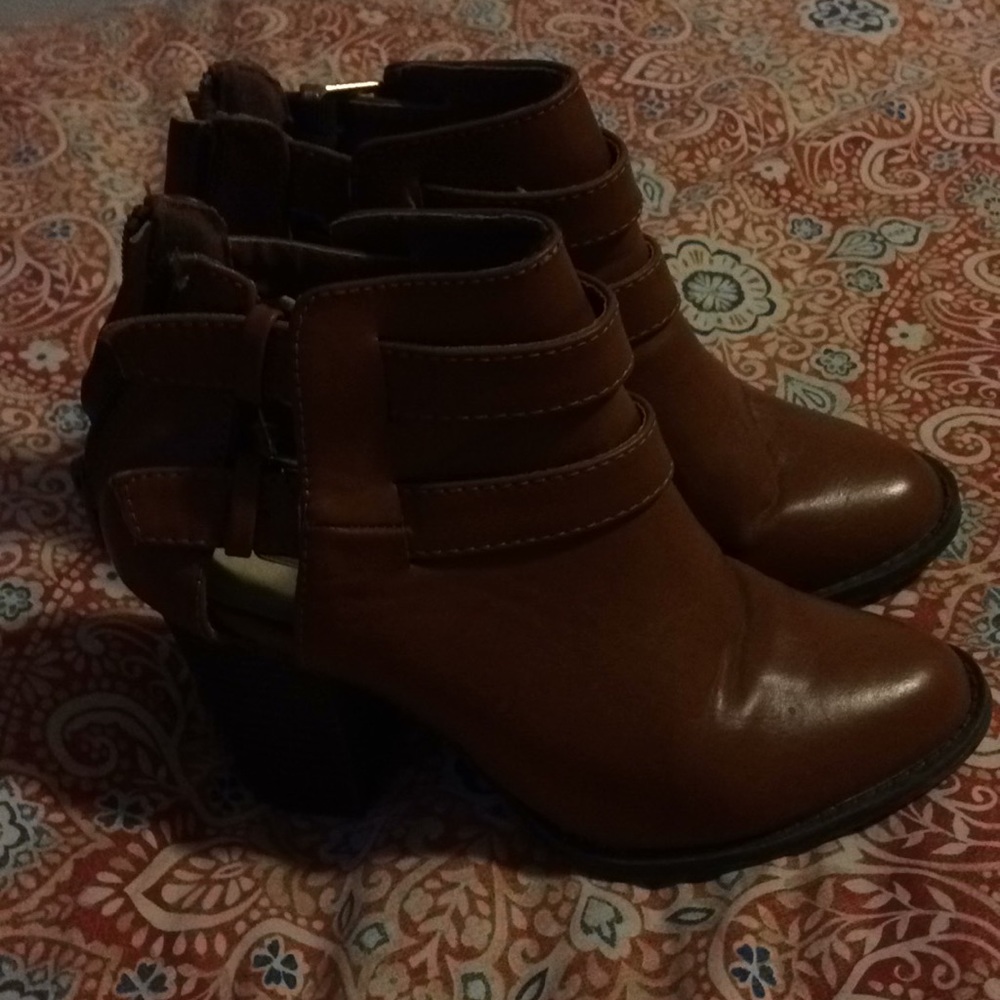 Just Fab Healed Ankle Boots. Loved condition.